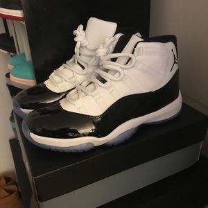 Retro 11s - new with box concords